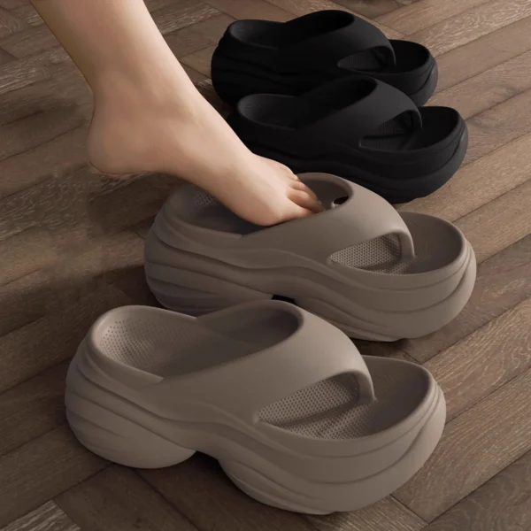 Women's Clip Toe Platform Flip Flops Summer Lightweight Soft Sole EVA Slippers for Women Thick Sole Non Slip Beach Shoes Slides
